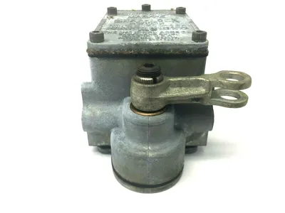 USED NATIONAL ACME SNAP LOCK LIMIT SWITCH