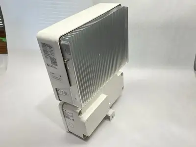 USED SOLAREDGE HD-WAVE SINGLE PHASE GRID-TIE INVERTER 5KW 208/240V