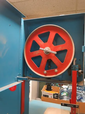 Doall 2013-V Vertical Bandsaw w/ Blade Welder
