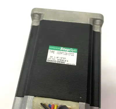 Used Sanyo Denki Step-Syn 2-Phase Stepping Motor 1.8º Step Angle 3A Brushless Motors Michigan US | Maverick Industrial Sales #1392428
