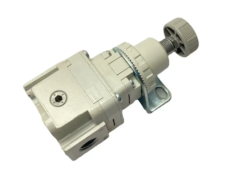 Used SMC PNEUMATIC PRECISION REGULATOR 1/4" NPT Valves/Fittings | Maverick Industrial Sales #1100991