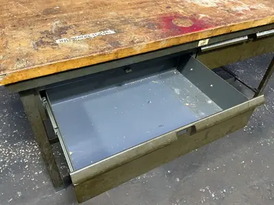 Used STRONG HOLD _UNKNOWN_ Work Benches Ohio US | HGR 24 #1357244