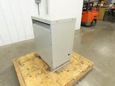 Siemens 3F3Y045 Step Down Transformer 45KVA 3Ph HV 480V Delta LV 208Y/120V Wye