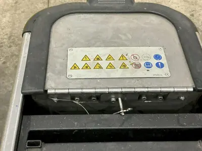 COLD JET MODEL #AERO 40 DRY ICE BLASTING MACHINE: YOBRO #24728