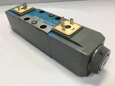 USED VICKERS DG4V-3-6C-M-U-HL7-60