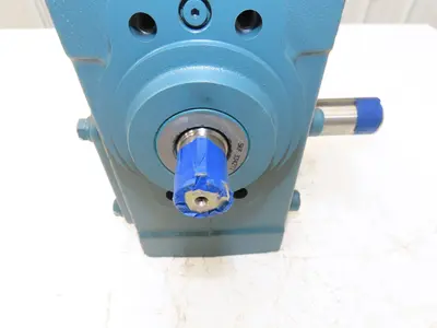Dodge Tigear 30S20R Worm Gearbox 20:1 Reducer 3.8Hp 88rpm RH Output 2345 In-Lb