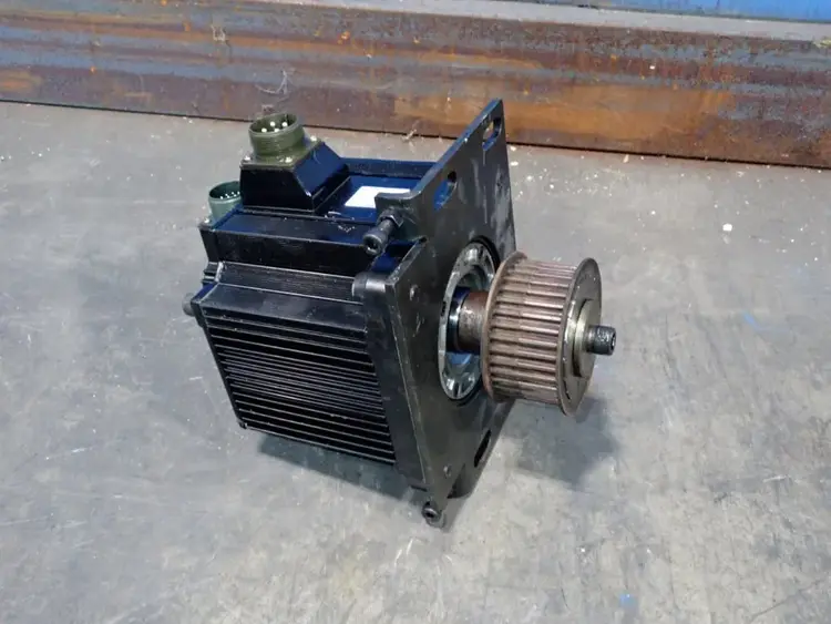 Used 2005 YASKAWA ELECTRIC SGMG20AABB Servo Motors | HGR 24 #730925
