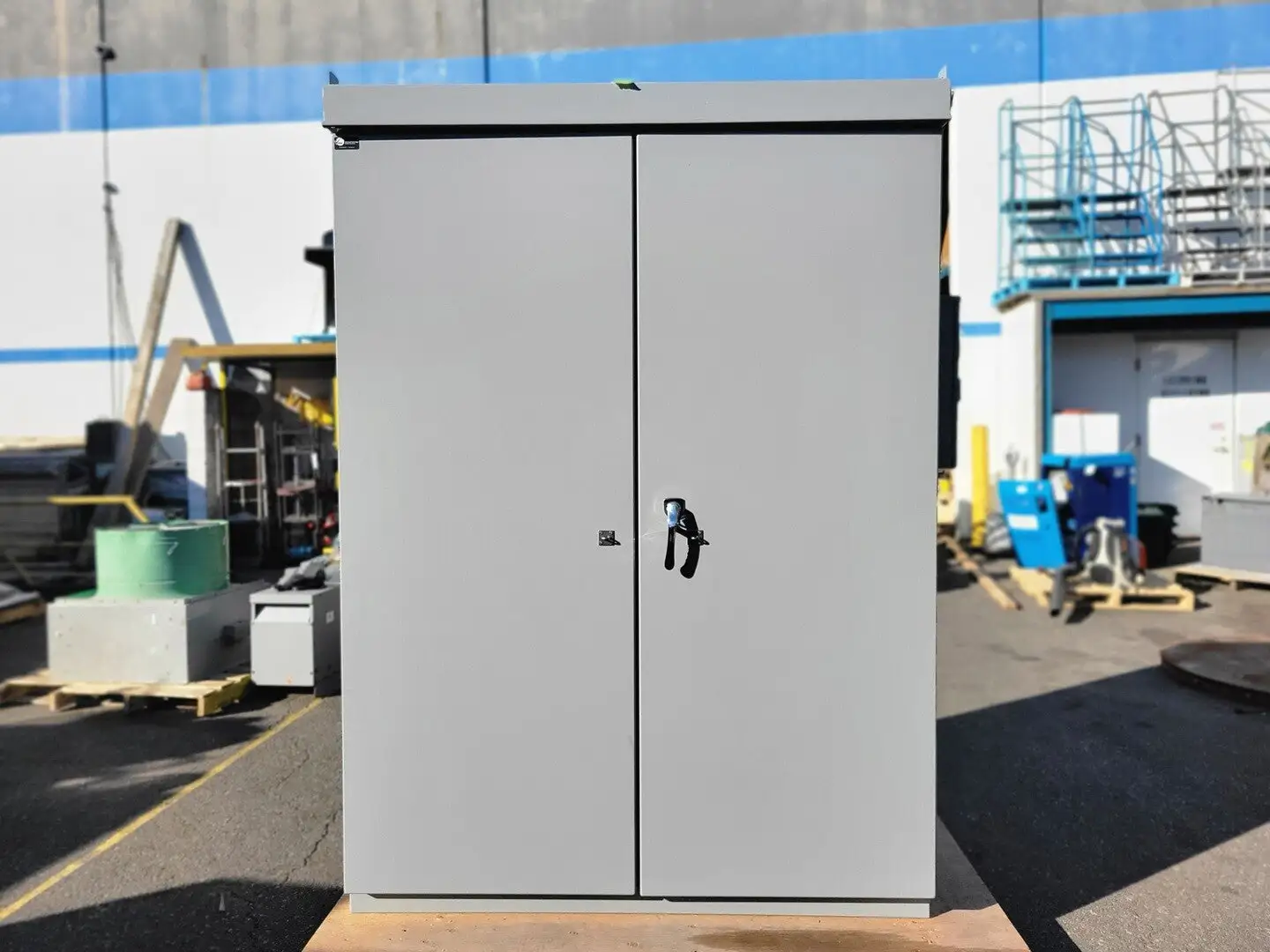 1200 amp 600 volt Service Entrance Meter Enclosure
