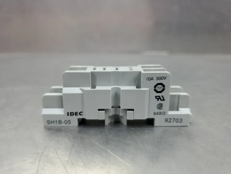 Used IDEC _UNKNOWN_ Relays & Switches | Palmetto Automation #1156970