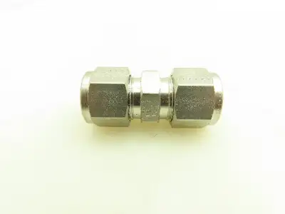 Tylok SS-8-DU Double Ferrule Union 1/2 " Tube 316 Stainless Lot Of 6