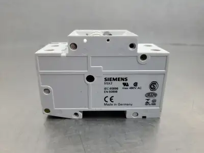 USED Siemens 5SX22 D10 Circuit Breaker, 10A, 400V, 2 Pole w/5SX9100HS
