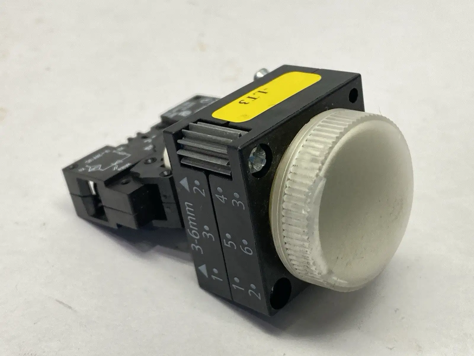 3SB3244-6BA70-0CC0 | Siemens  Panel Mount Pilot Light White 22mm - Used