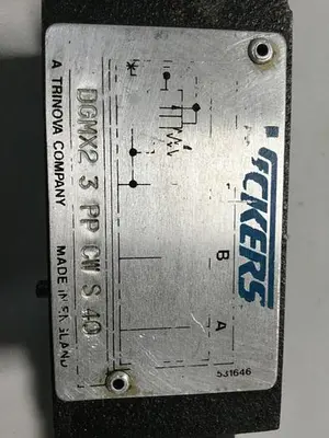USED VICKERS DGMX2-3-PP-CW-S-40