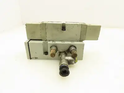 Numatics 122BB400M000061 Pneumatic 4/2 Solenoid Valve w/Manifold Base 24VDC