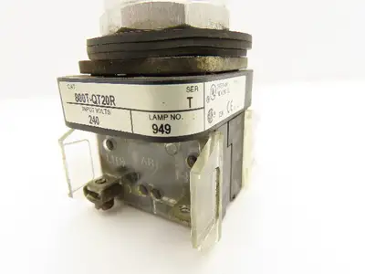 Allen Bradley 800T-QT20R Red Illuminated Pushbutton 30mm
