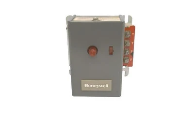 Honeywell R8184G1161 Protector Relay Controller [New]