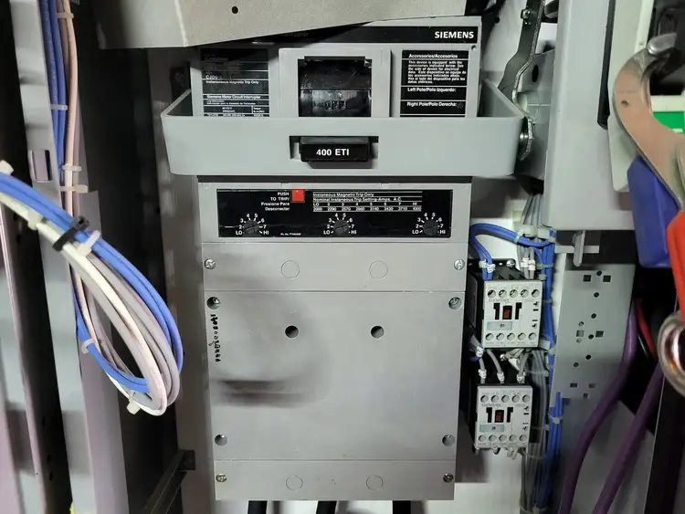 Used SIEMENS CJD63H400 Switchgears British Columbia CA | Lenmark #242179