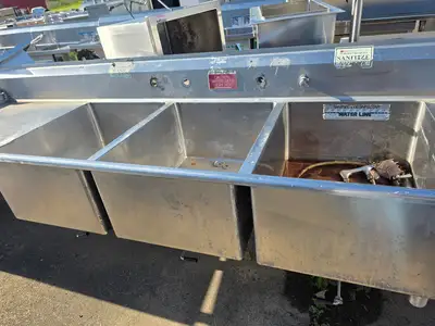 Used Falcon Restaurant Supply, Inc. Used 133"X 34" Stainless 3 compartment Sink - SS381 Sinks Illinois US | Falcon Restaurant Supply #1373717