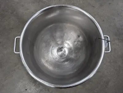 Hobart Style SS 80 Qt. Mixer Bowl