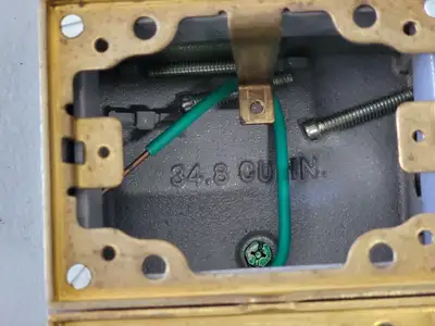 USED HUBBELL 6275