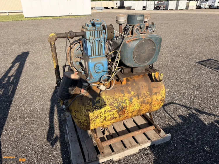 Used KOHLER AIR COMPRESSOR Tank Mounted Air Compressors Michigan US | Miedema Asset Management Group #1410935