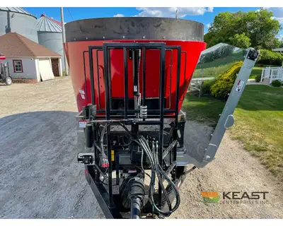 Used CLOVERDALE _UNKNOWN_ Feeder Wagons Iowa US | Keast Enterprises #1360092