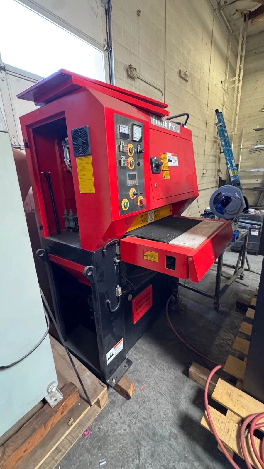 USED FINISH PRO FP-2560