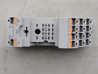 NEW PHOENIX CONTACT RIF-2-BPT/4X21