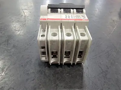 NEW ABB S203UP-K25A