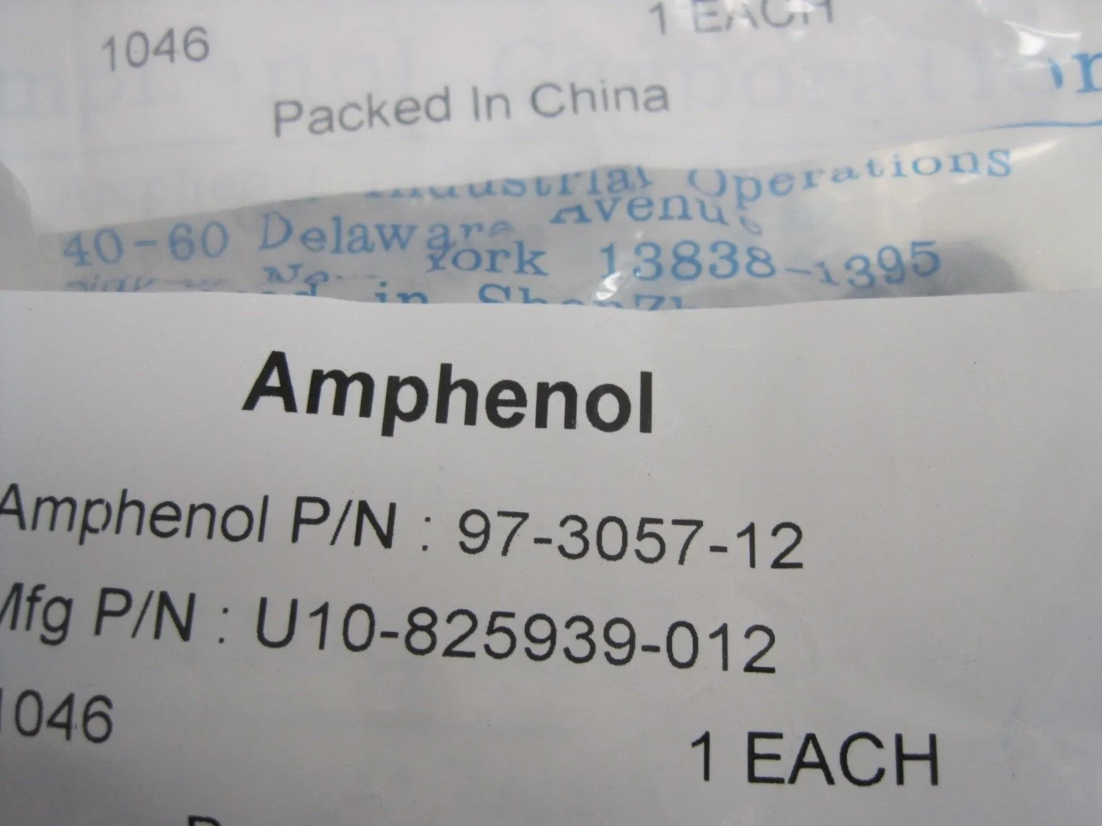 3 NEW AMPHENOL 97-3057-12 CONNECTOR HOUSING 97305712