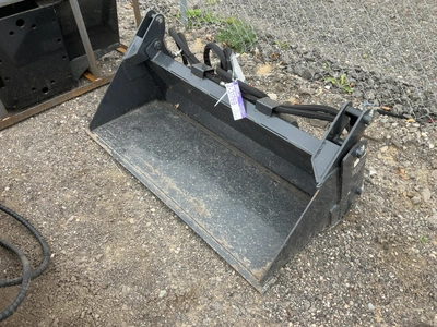Used WOLVERINE MCB-11-48W MINI SKID STEER COMBINATION BUCKET Multipurpose Buckets Michigan US | Miedema Asset Management Group #1579246
