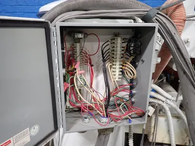 Una-dyn Dryer Unit W/ Hopper