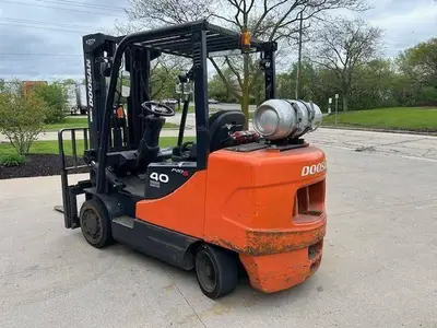 Used 2016 DOOSAN GC40S-5 Liquid Propane Forklifts Illinois US | Somerset Equipment Sales #1546268