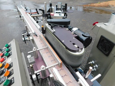USED CCL WRAP AROUND LABLELER 5005 WA