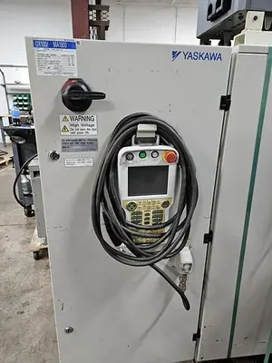 USED 2014 YASKAWA MOTOMAN MA1900