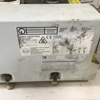 Leybold Sogevac SV4Q Rotary Vane Vacuum Pump – Model 9500549, Single-Stage Oil-Sealed