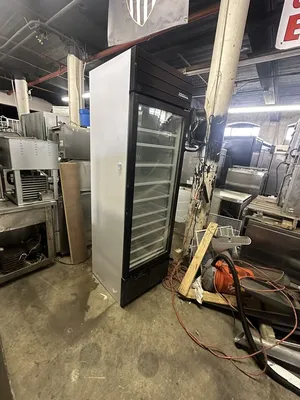 174-0218 Habco SE-18 Single Glass Door Self Contained Cooler