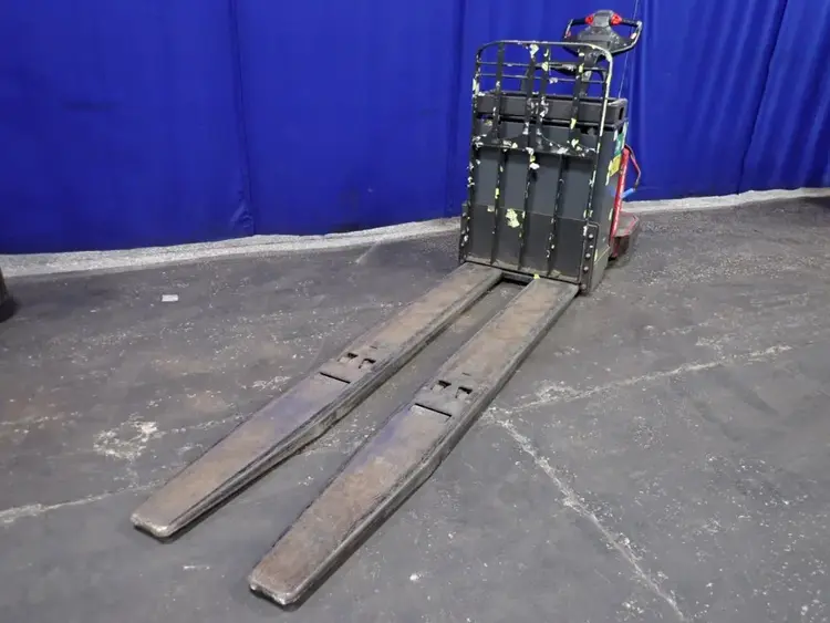 Used THE RAYMOND CORPORATION _UNKNOWN_ Pallet Jacks Ohio US | HGR 24 #743395