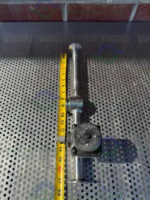 USED ITT PURE FLO 4 -WAY DIAPHRAGM VALVE W/ 1 1/2" TO 1" TO 1/4" SANITARY FITTING