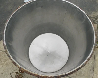 USED PERRY PRODUCTS 2000 GAL. VC