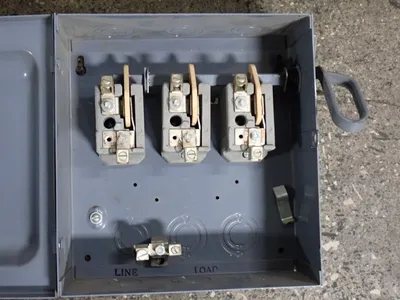 Used WADSWORTH ELECTRIC 8763N Disconnects Ohio US | HGR 24 #785464