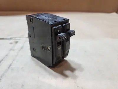 Used SQUARE D QO230 Switchgears British Columbia CA | Lenmark #1438623