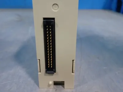 NEW OMRON C200HID212