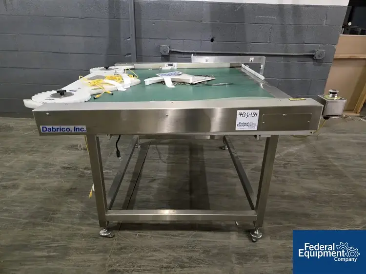 Used Dabrico 54" X 48" Dabrico Diverging Conveyor Accumulation Tables Ohio US | Federal Equipment Company #131277