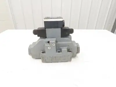 Continental Hydraulics Hydraulic Pilot Operated Directional Valve 120V 60Hz