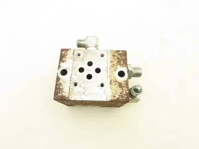 Taiyo Parker MDA10C01 Hydraulic Modular Valve Base 1-Station D03 Manifold