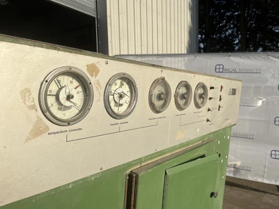 600L Fison Environmental Cabinet