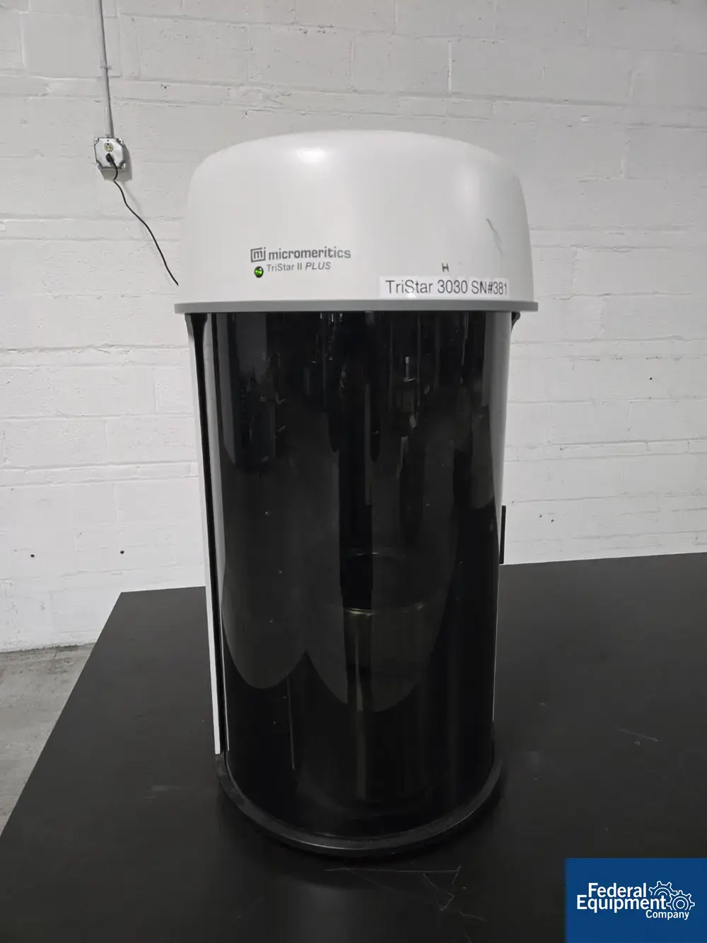 USED Micromeritics Micromeritics Tristar II Plus surface area and porosity analyzer, Model 3030