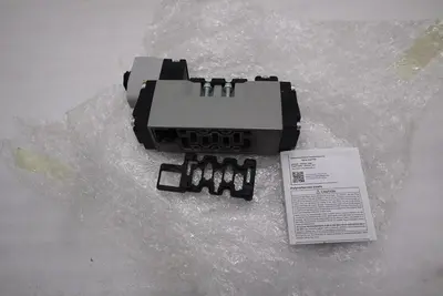 PARKER H11VXBG023D / H11VXBG023D - NEW IN BOX - STOCK GF136A