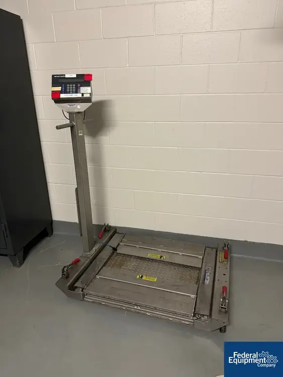 Used Mettler Toledo Mettler Toledo Pallet Scale, 300KG Scales Ohio US | Federal Equipment Company #233205